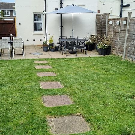 Entire House With Garden & Parking Nr Ashford Int Βίλα Εξωτερικό φωτογραφία