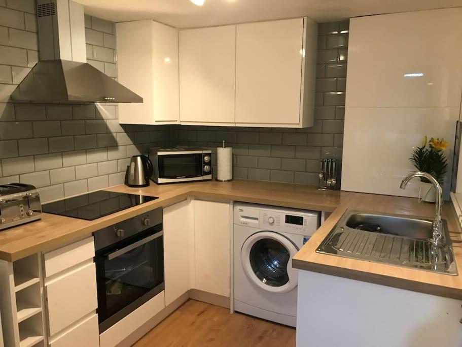 Entire House With Garden & Parking Nr Ashford Int Βίλα Εξωτερικό φωτογραφία