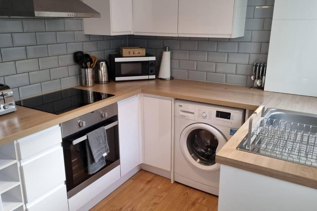 Entire House With Garden & Parking Nr Ashford Int Βίλα Εξωτερικό φωτογραφία