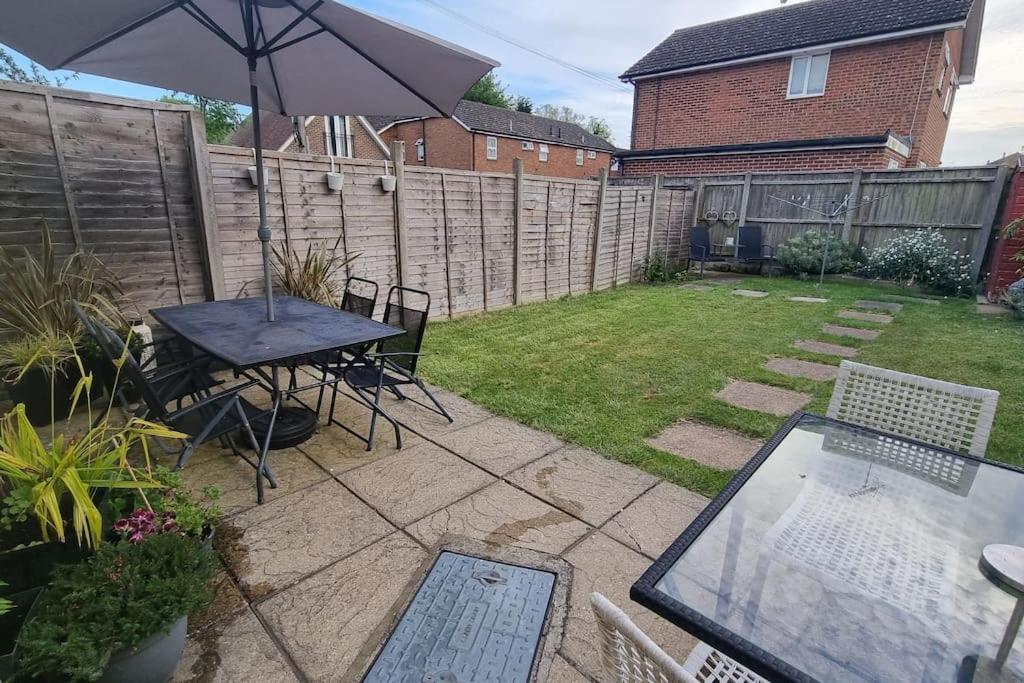 Entire House With Garden & Parking Nr Ashford Int Βίλα Εξωτερικό φωτογραφία