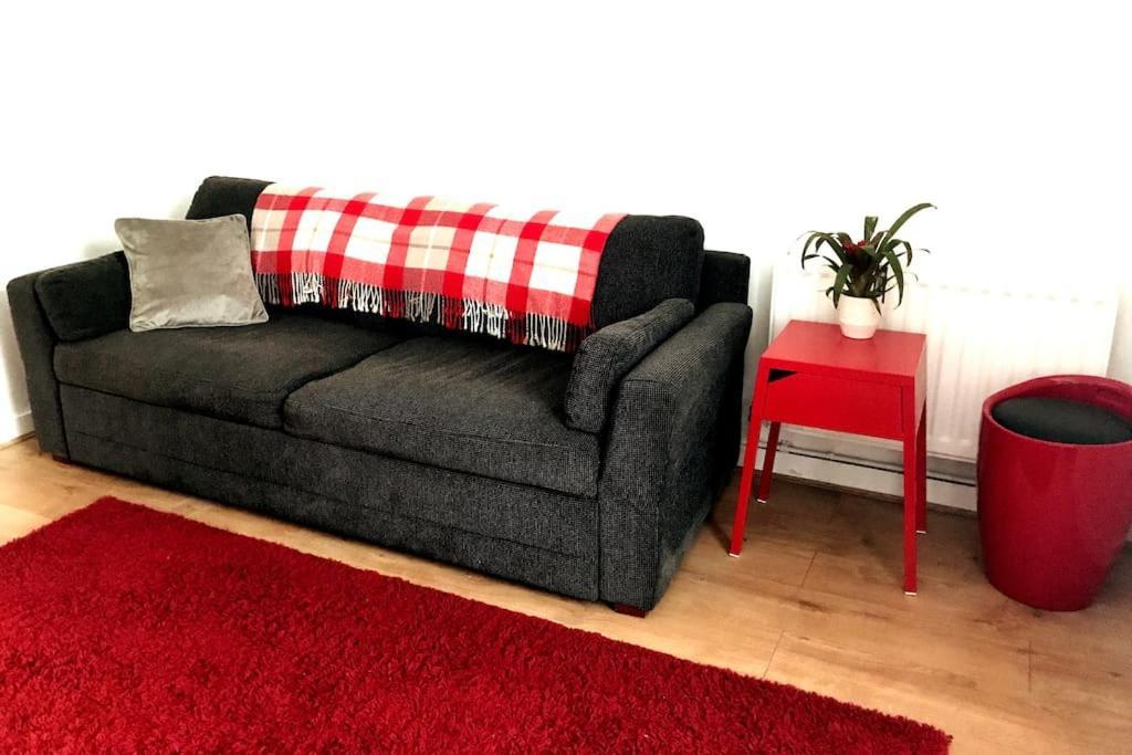Entire House With Garden & Parking Nr Ashford Int Βίλα Εξωτερικό φωτογραφία